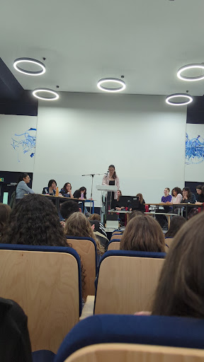 English Debate Club